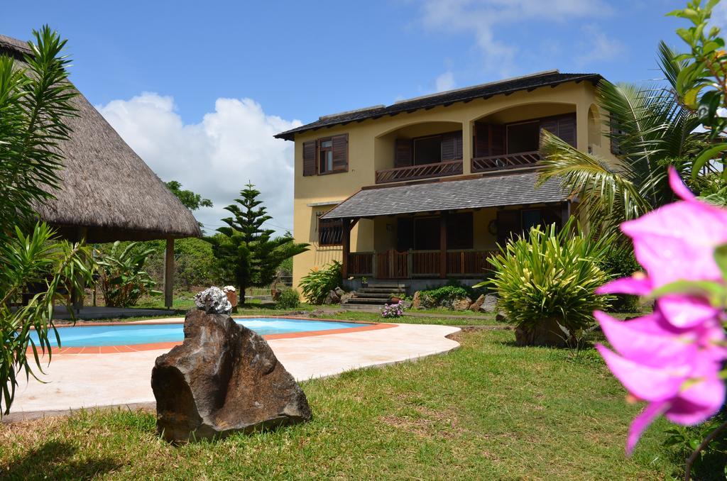 La Maison Soleil Belle Mare Exterior photo