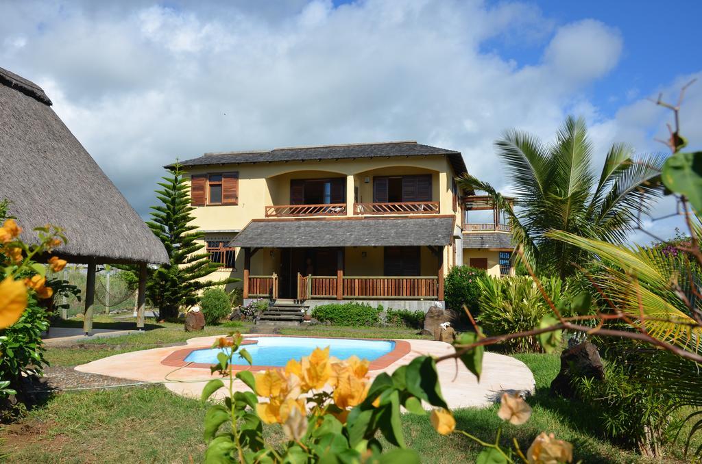 La Maison Soleil Belle Mare Exterior photo